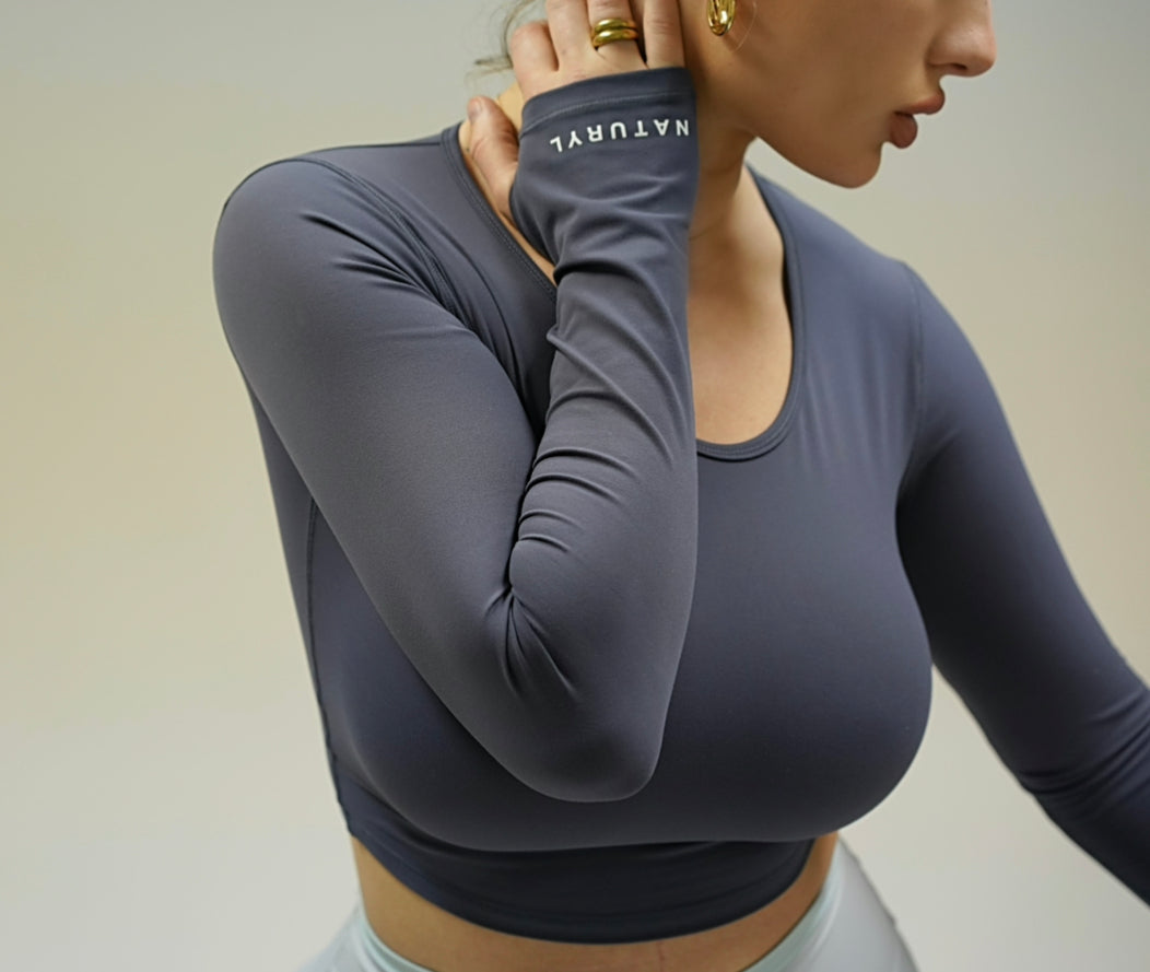 THE CROPPED LONG SLEEVE