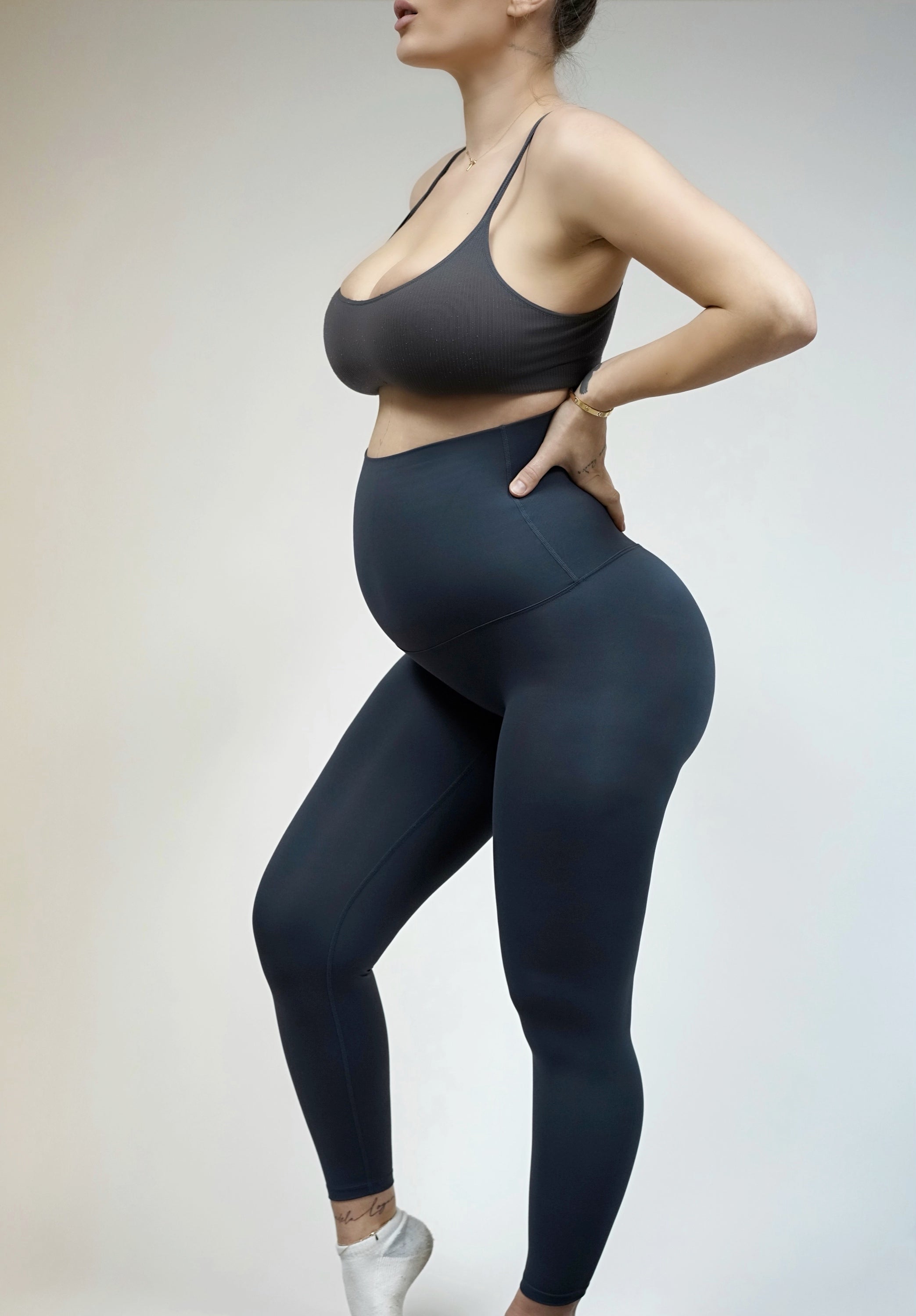 THE CORE SUPPORT LEGGINGS