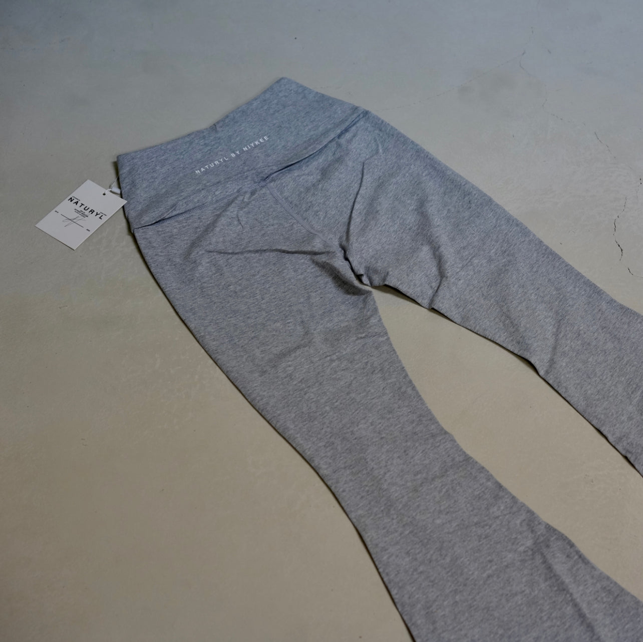 THE STRETCH SCULPT YOGA PANTS