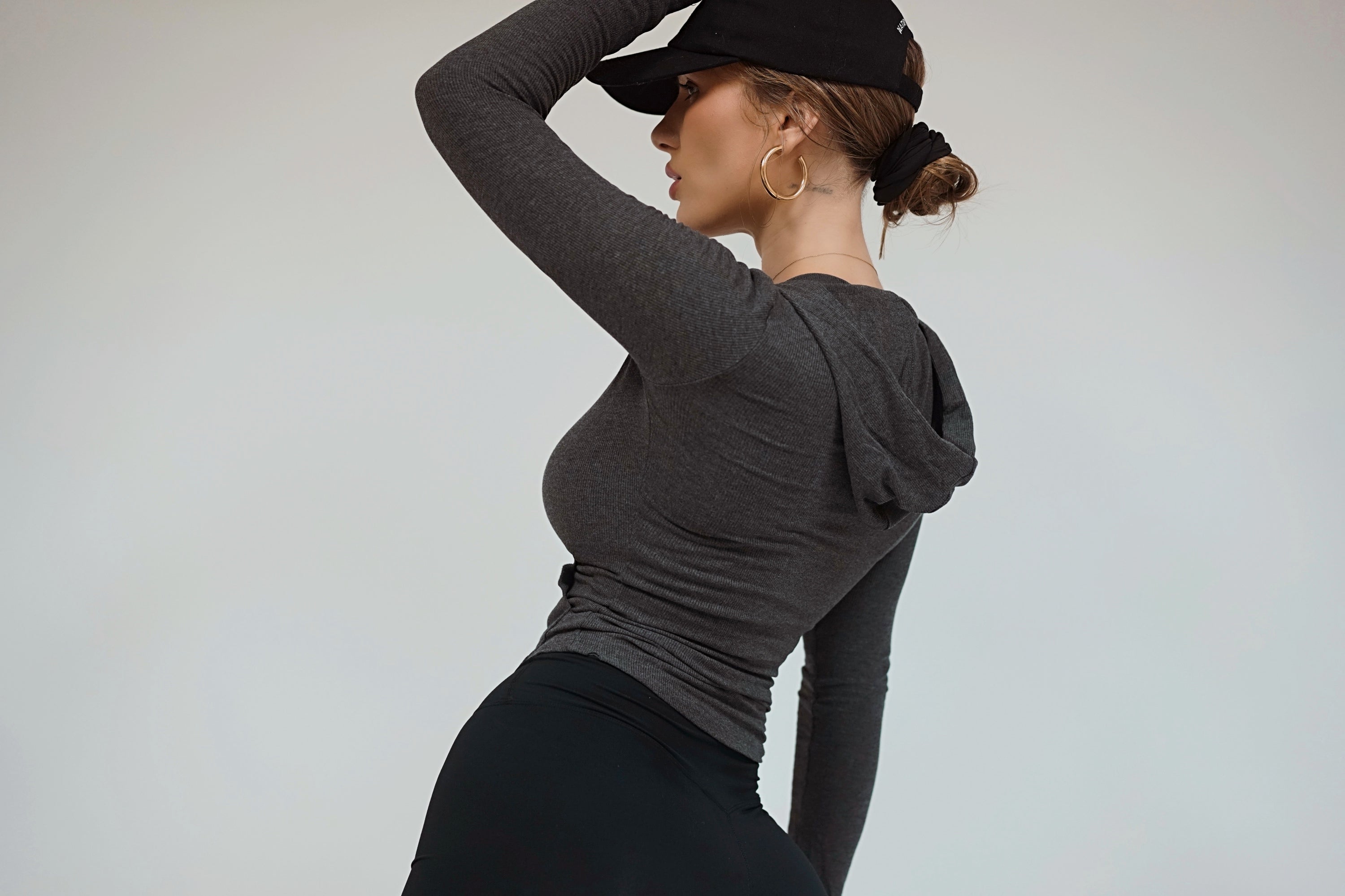 Essential Zip-Up Hoodie | Comfort & Style - NATURYL
